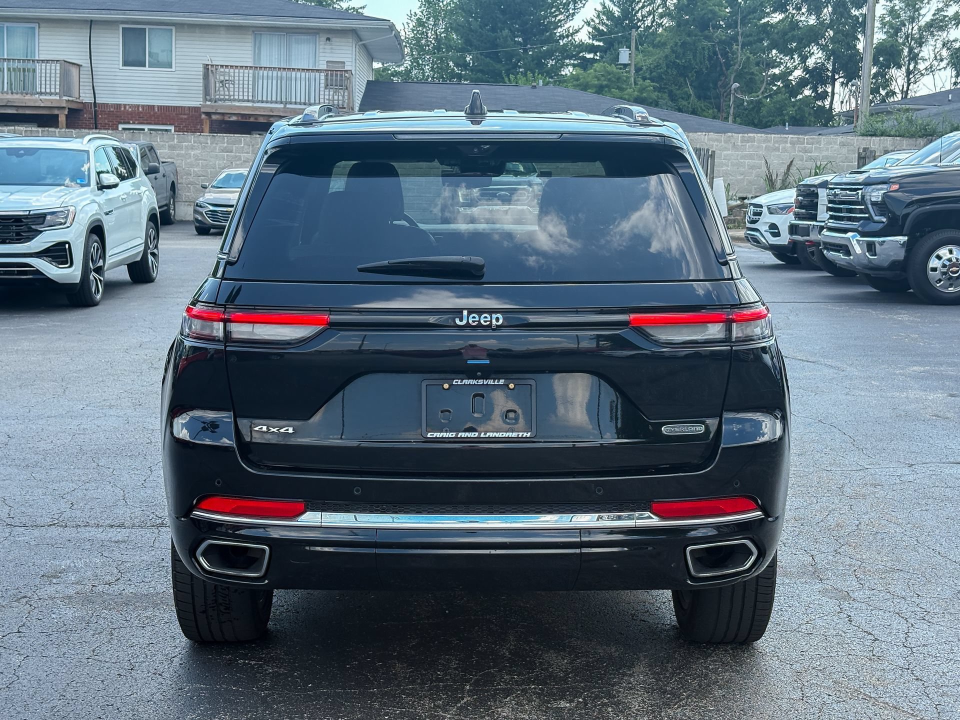 Used 2022 Jeep Grand Cherokee Overland w/ Luxury Tech Group IV AWD/4WD image 15