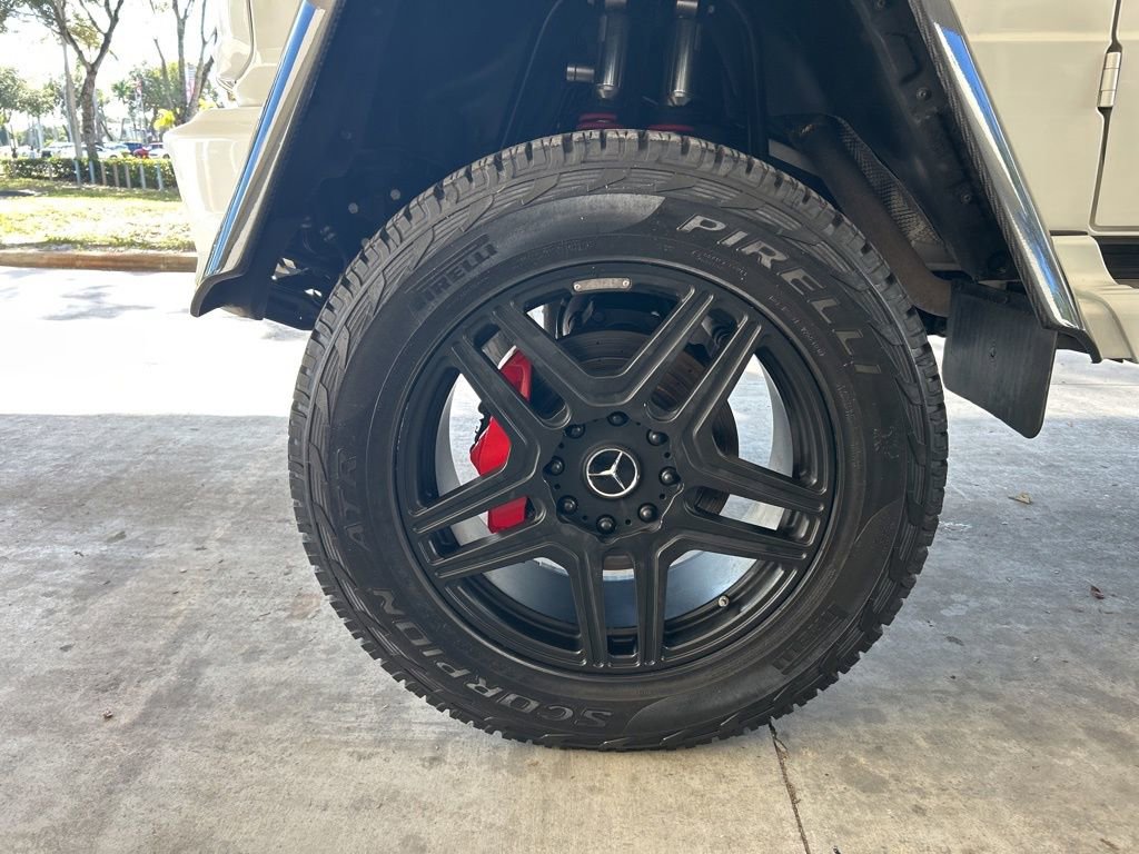 Used 2017 Mercedes-Benz G 550 Squared image 16