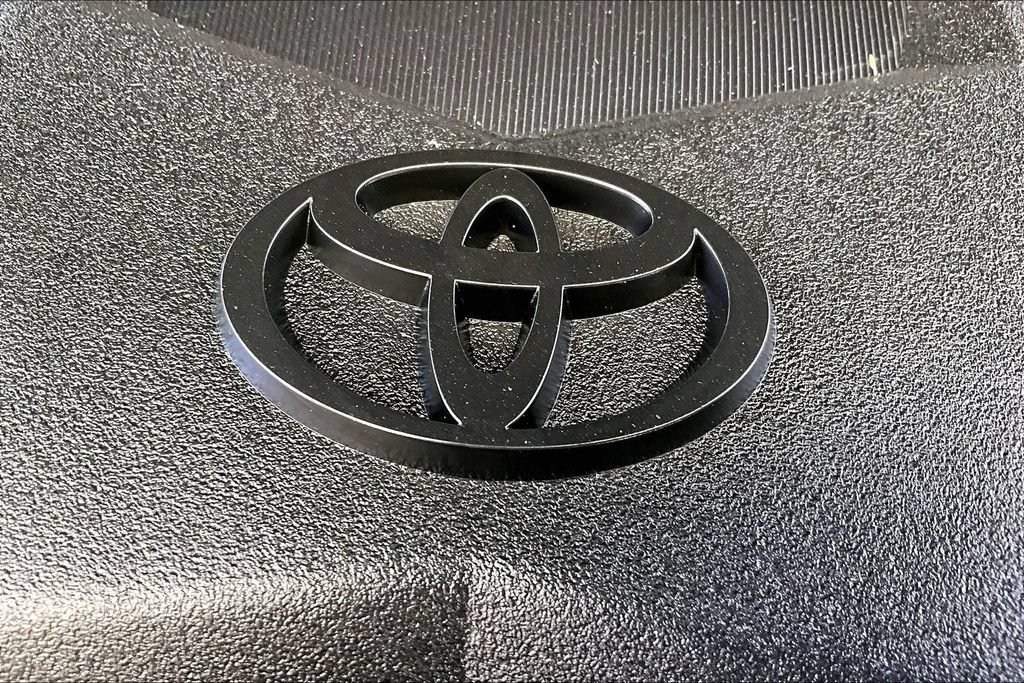 Used 2016 Toyota 4Runner Limited AWD/4WD image 35