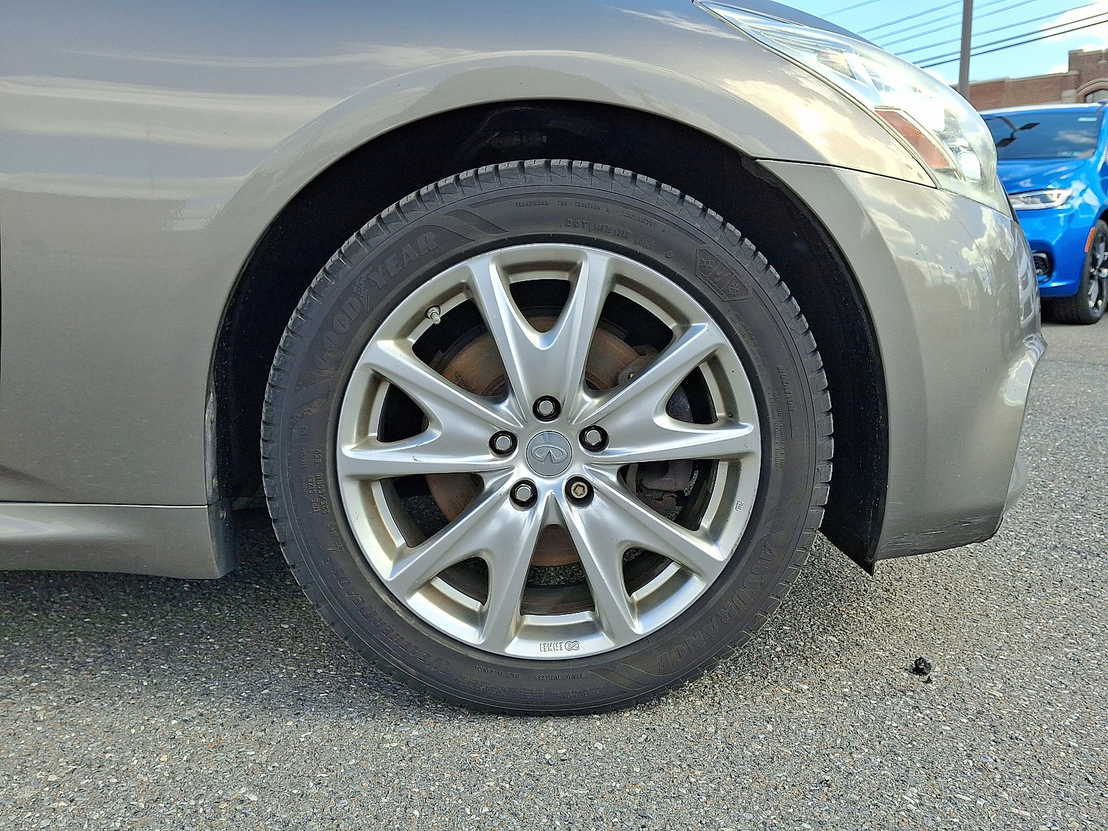 Used 2013 INFINITI G37 x w/ Premium Pkg AWD/4WD image 9