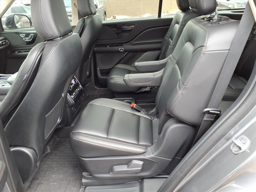 Certified 2024 Lincoln Aviator AWD w/ Premium Package image 12