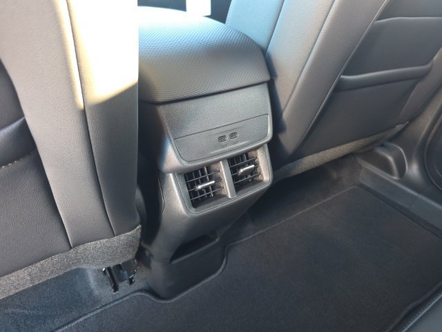 New 2027 Chevrolet Equinox LT w/ Convenience Package II AWD/4WD image 26