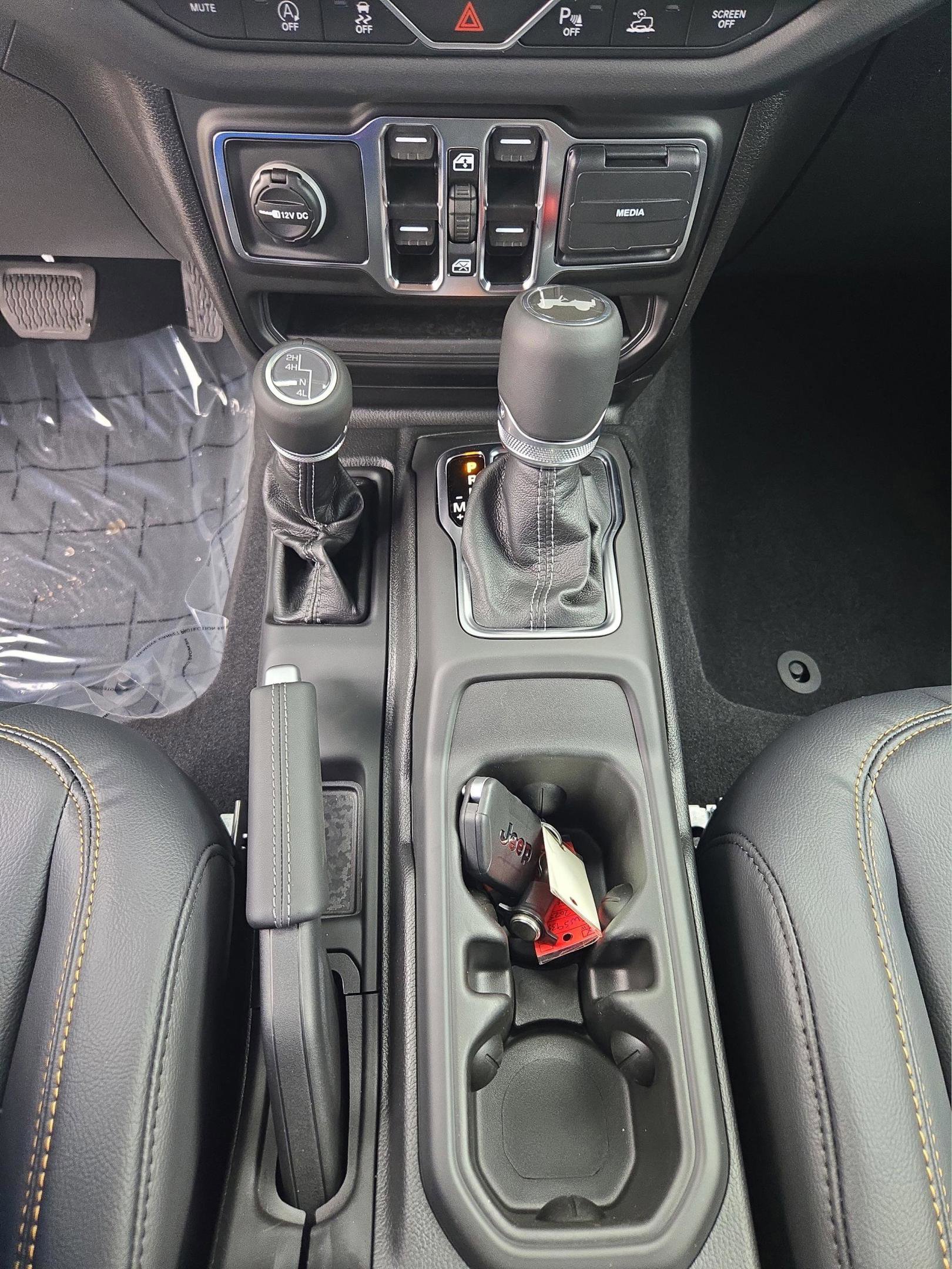 New 2025 Jeep Wrangler Sahara image 20