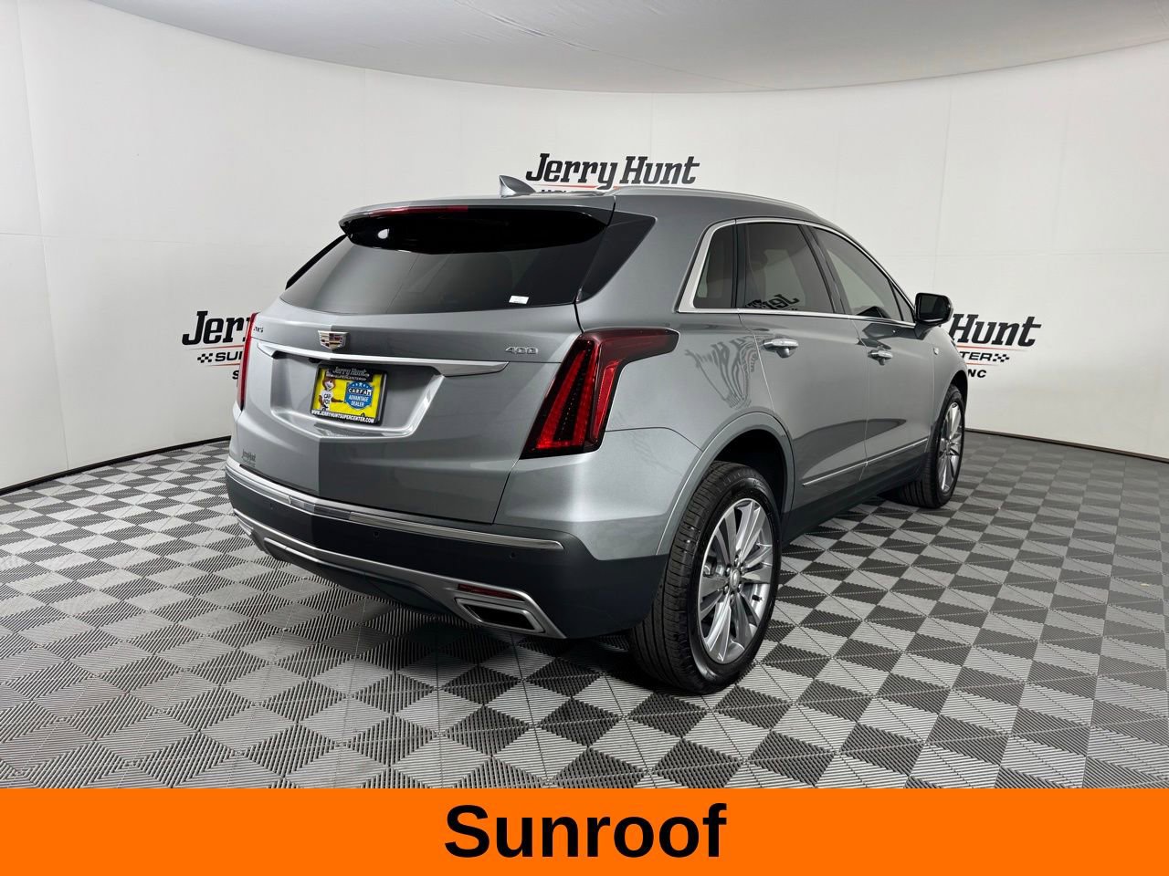 Used 2025 Cadillac XT5 Premium Luxury FWD image 7