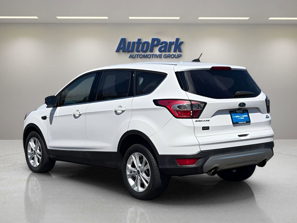 Used 2017 Ford Escape SE AWD/4WD image 5