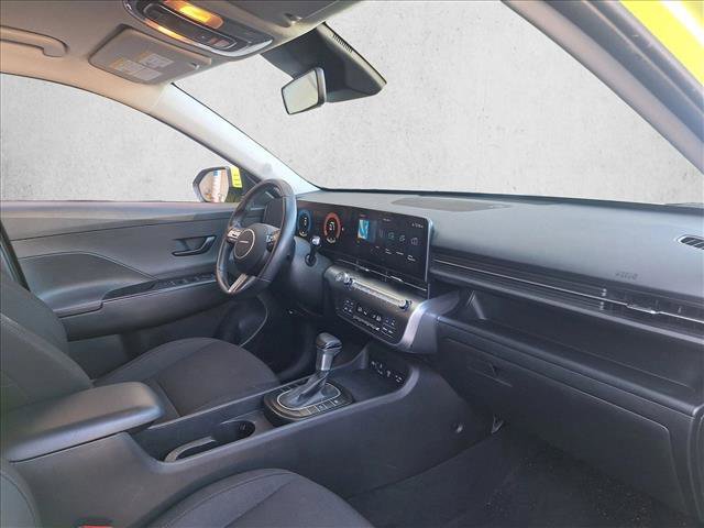 Used 2025 Hyundai Kona SEL image 18