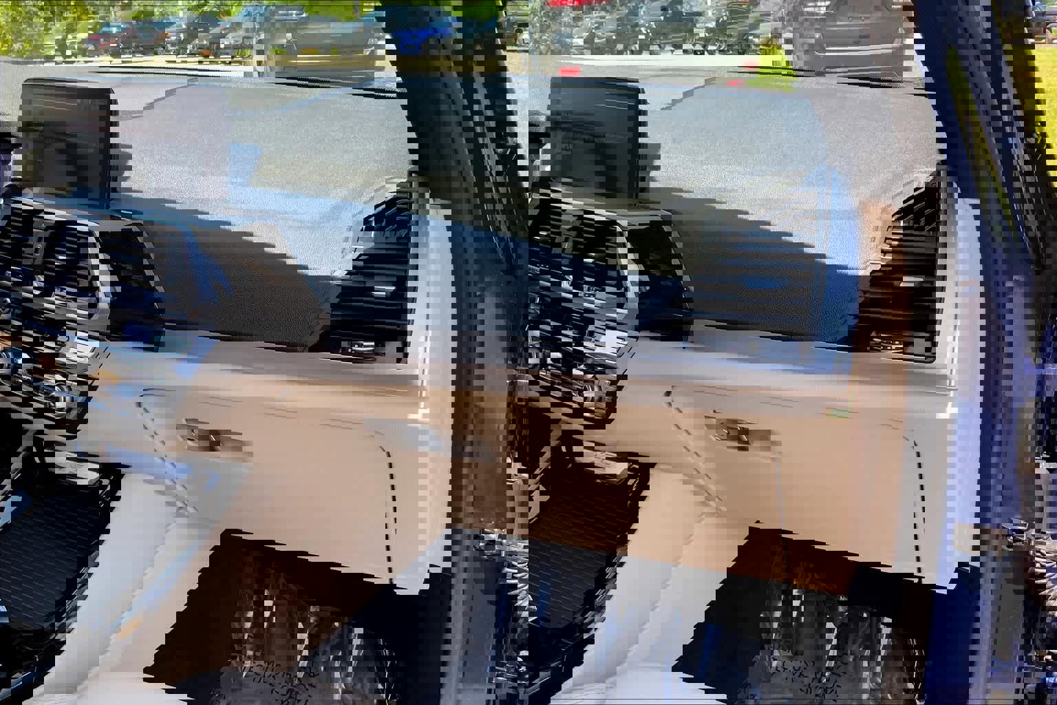 Used 2021 BMW X3 xDrive30i w/ Premium Package image 18