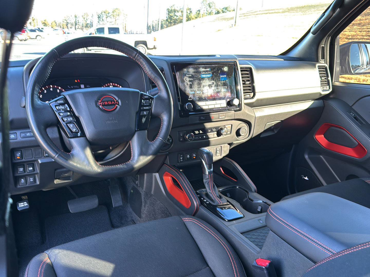 Used 2024 Nissan Frontier PRO-4X w/ Pro Convenience Package image 16