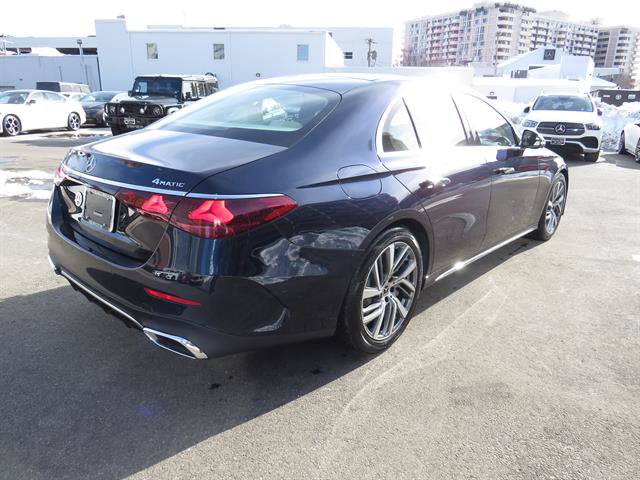 Used 2025 Mercedes-Benz E 450 4MATIC Sedan image 4