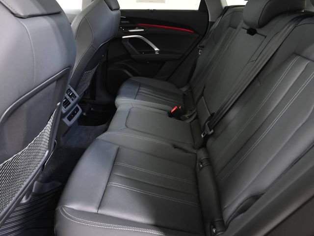 Used 2025 Audi Q5 Premium Plus w/ Premium Plus image 9