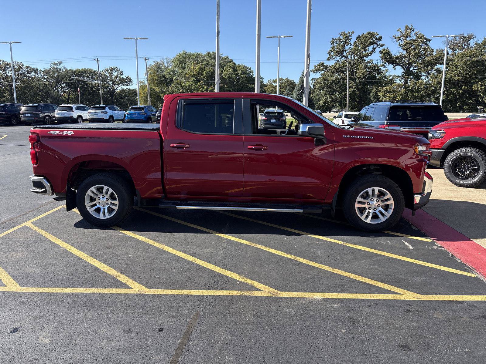 Used 2019 Chevrolet Silverado 1500 LT w/ All-Star Edition AWD/4WD image 4