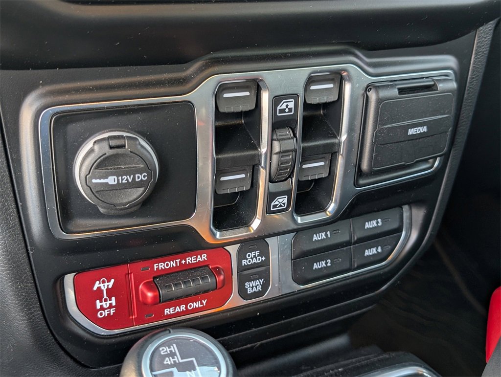 Used 2022 Jeep Wrangler Unlimited Rubicon w/ Steel Bumper Group image 29