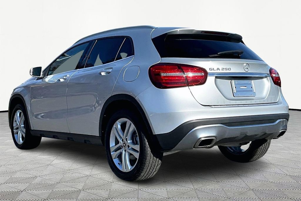 Used 2019 Mercedes-Benz GLA 250 w/ Convenience Package image 4