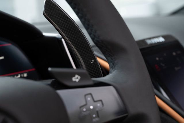 Used 2025 Ferrari Roma Spider image 37