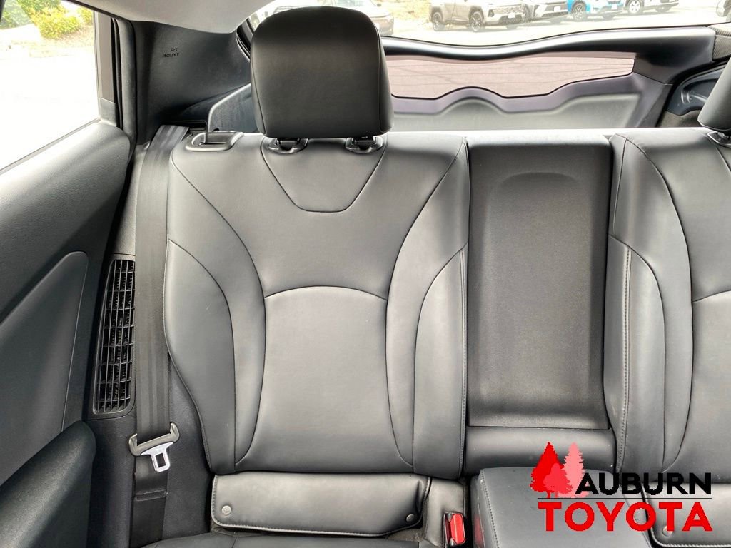 Used 2017 Toyota Prius Prime Advanced w/ Carpet Mat Package FWD image 17