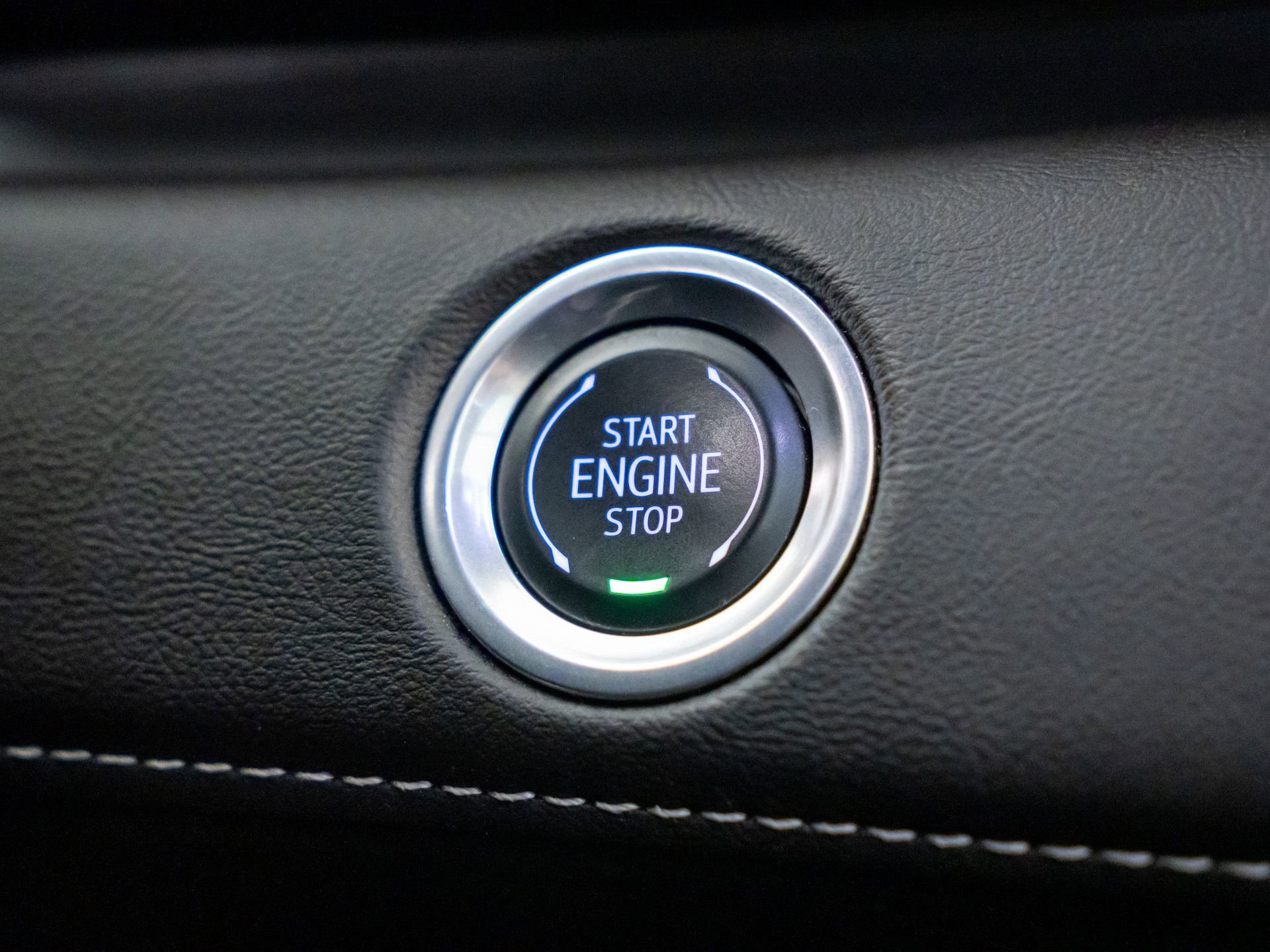 Certified 2024 Cadillac Escalade Premium Luxury AWD/4WD image 26