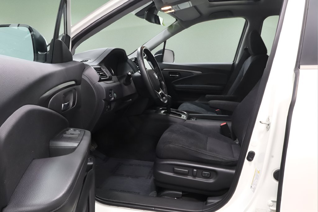 Used 2019 Honda Pilot EX image 9