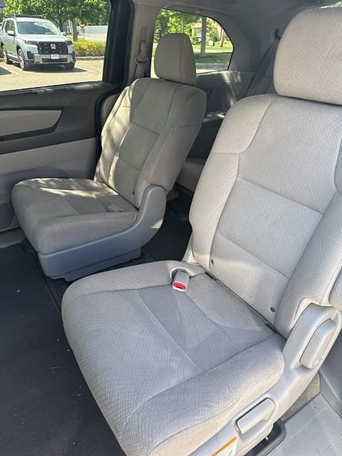 Used 2014 Honda Odyssey EX image 7