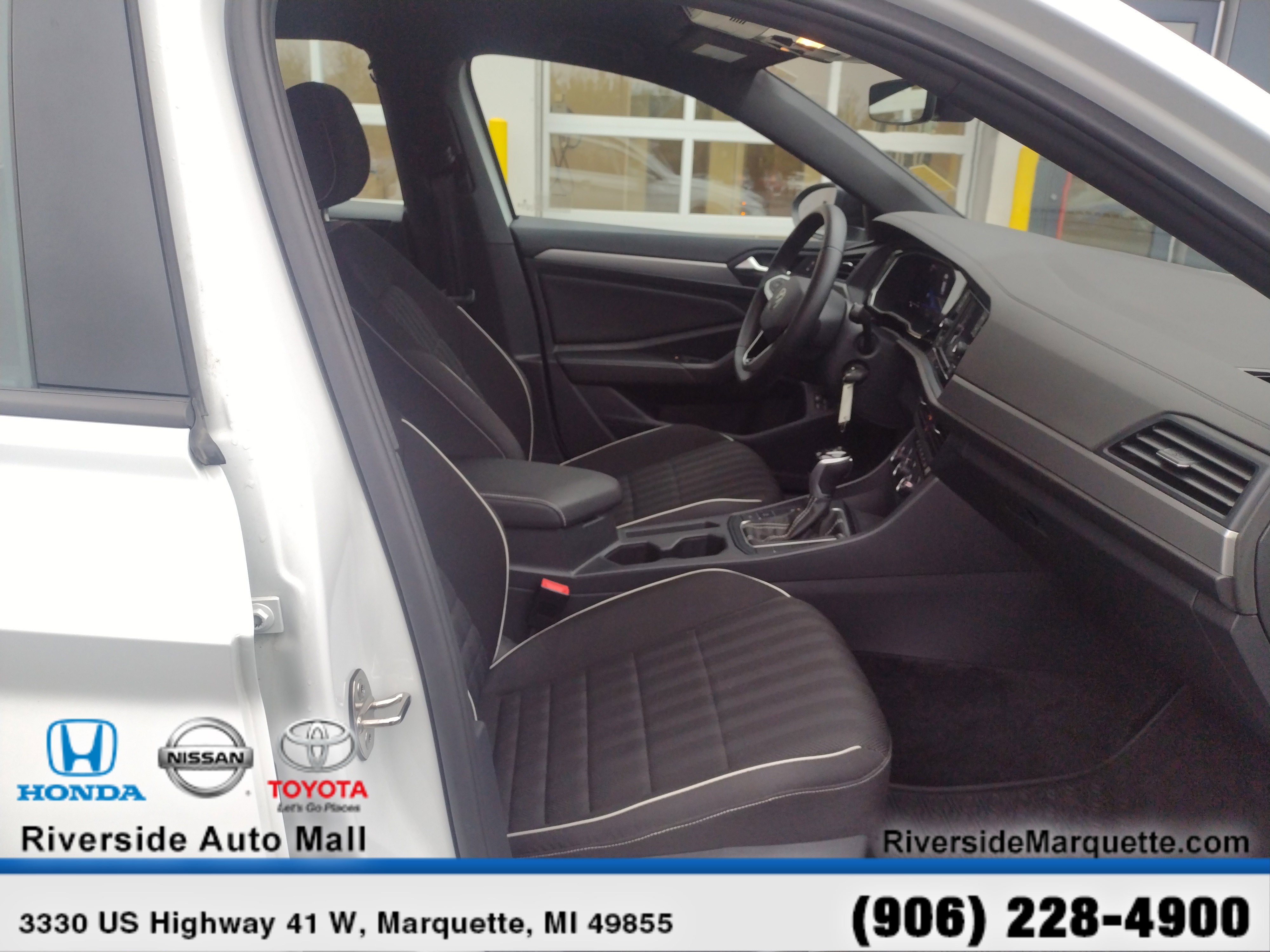 Used 2024 Volkswagen Jetta Sport image 25