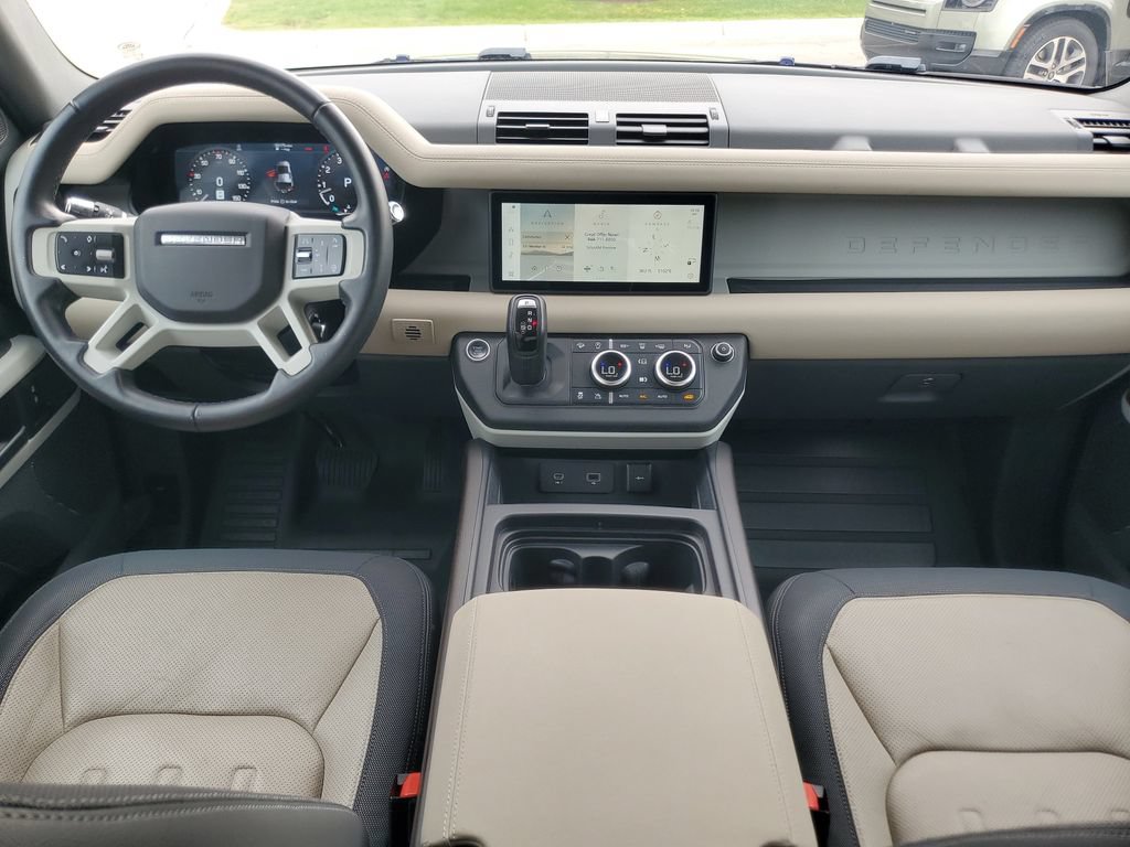 Used 2022 Land Rover Defender 110 X-Dynamic SE AWD/4WD image 28