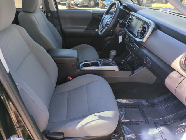 Used 2021 Toyota Tacoma SR5 AWD/4WD image 19