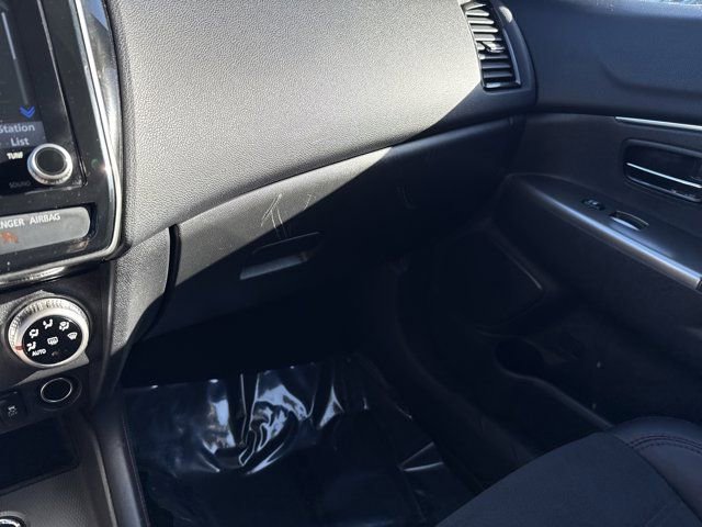 Used 2024 Mitsubishi Outlander Sport SE AWD/4WD image 19