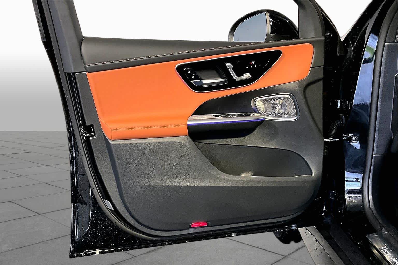 New 2027 Mercedes-Benz GLC 300 4MATIC image 11