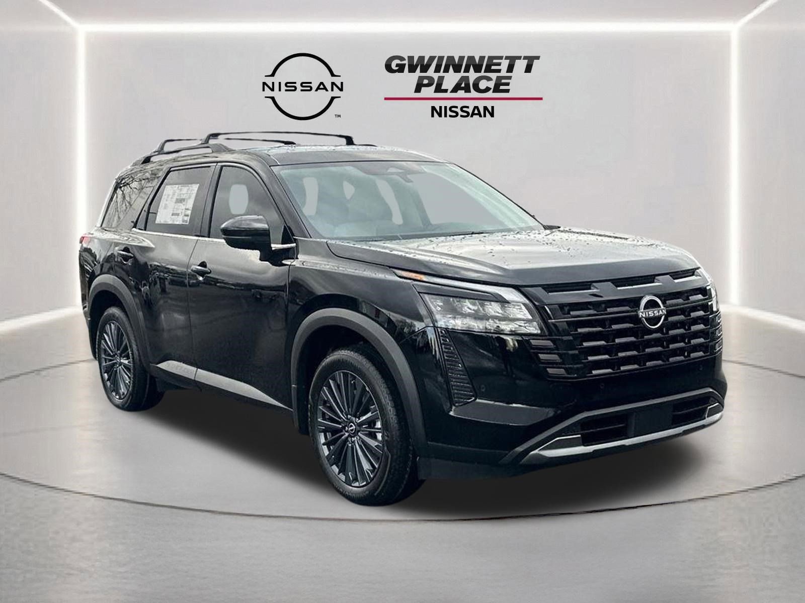 New 2026 Nissan Pathfinder SL image 3