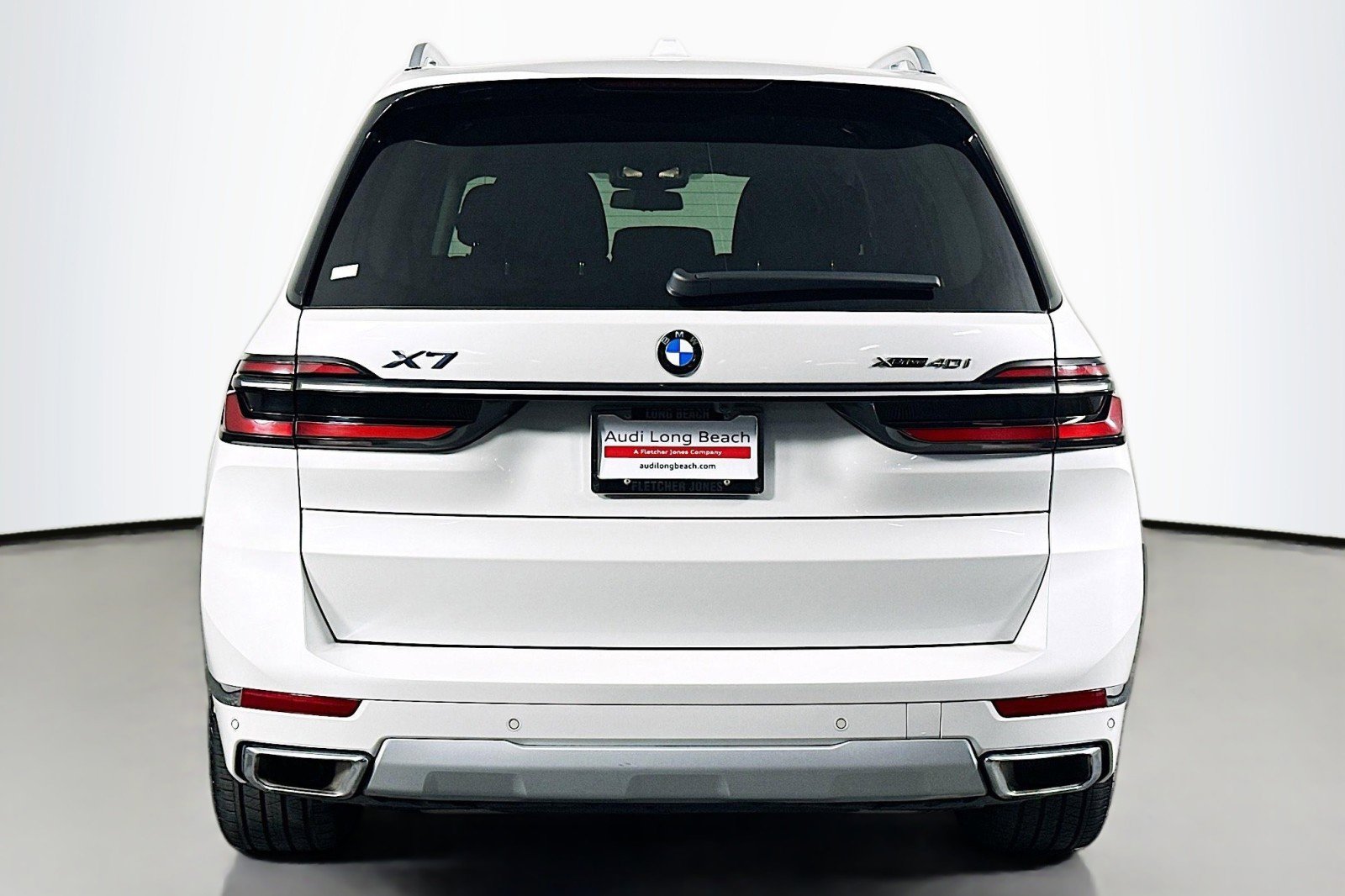 Used 2023 BMW X7 xDrive40i image 3