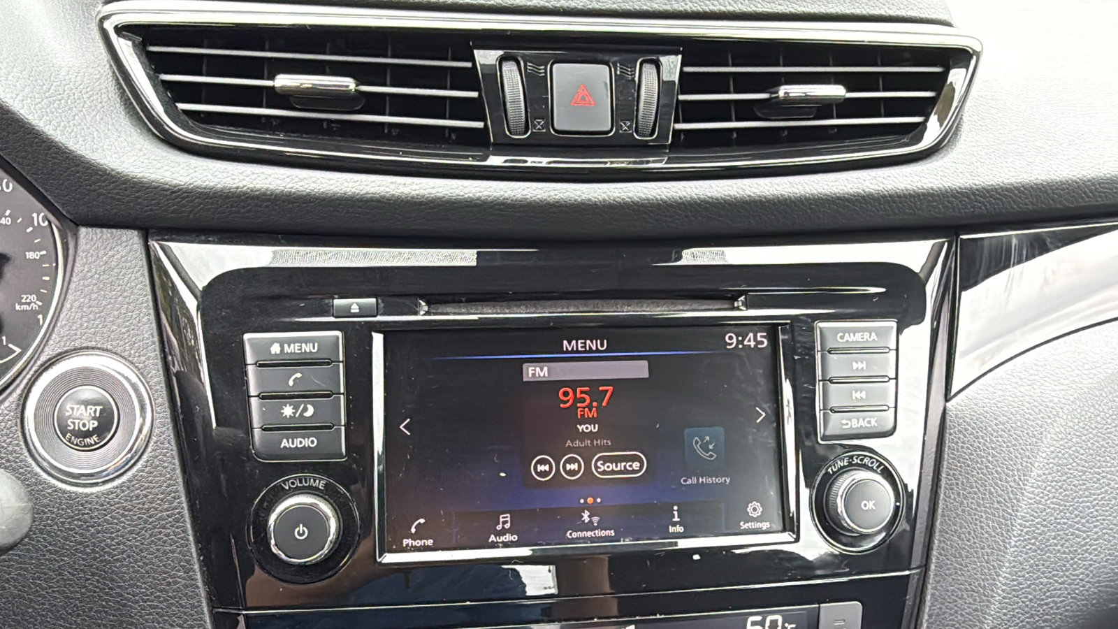 Certified 2021 Nissan Rogue Sport SV AWD/4WD image 13