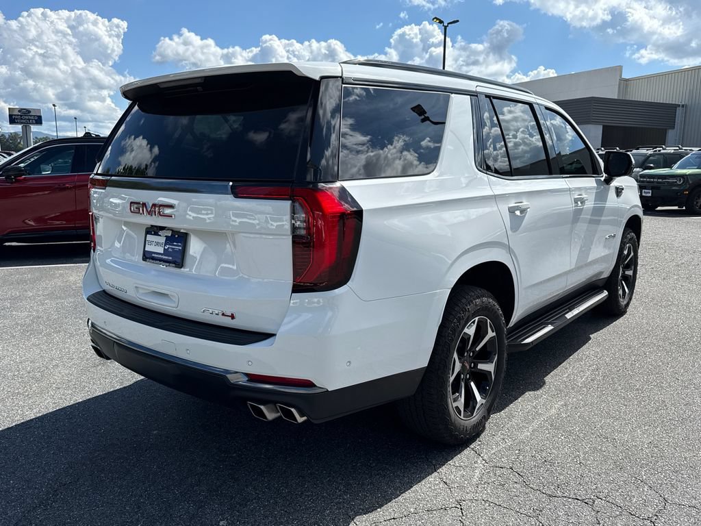 Used 2025 GMC Yukon AT4 AWD/4WD image 7