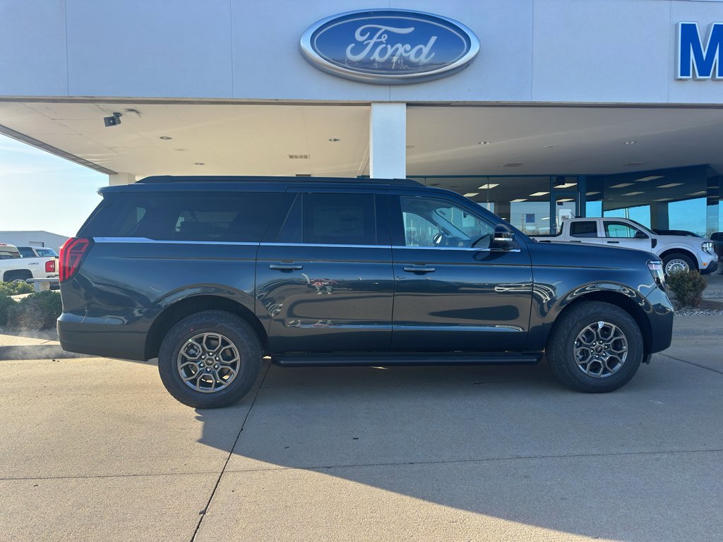 New 2026 Ford Expedition Max Active AWD/4WD image 7