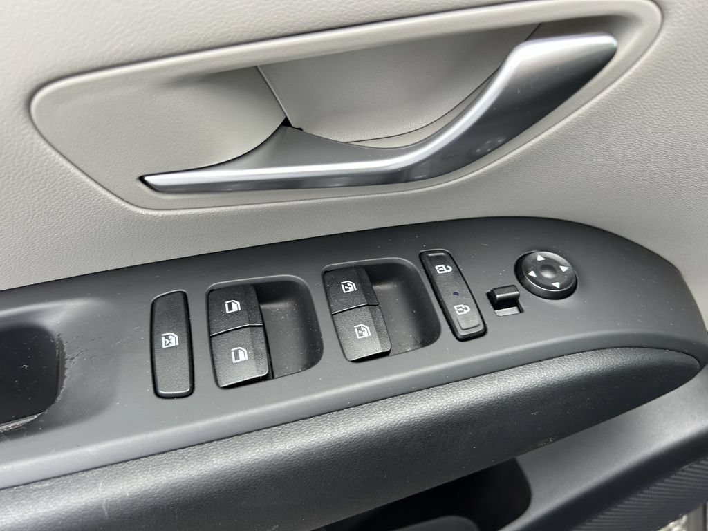 Used 2022 Hyundai Tucson SEL FWD image 22