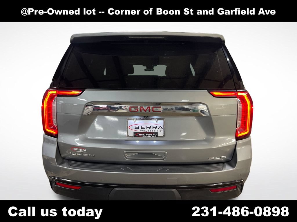 Used 2023 GMC Yukon XL SLE w/ Gmc Pro Safety Plus Package AWD/4WD image 4