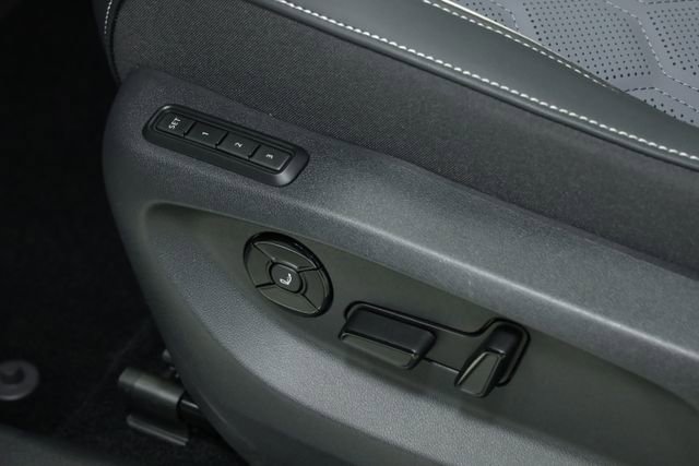 New 2026 Volkswagen Tiguan SEL R-Line image 32