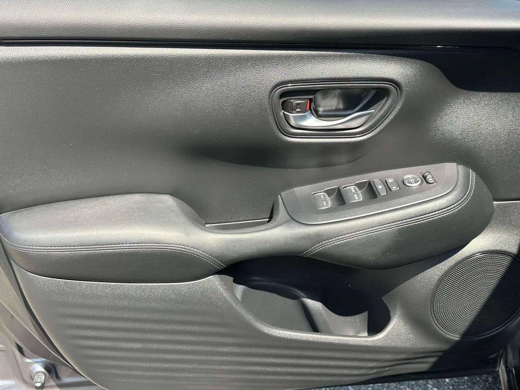 Certified 2024 Honda HR-V EX-L image 13