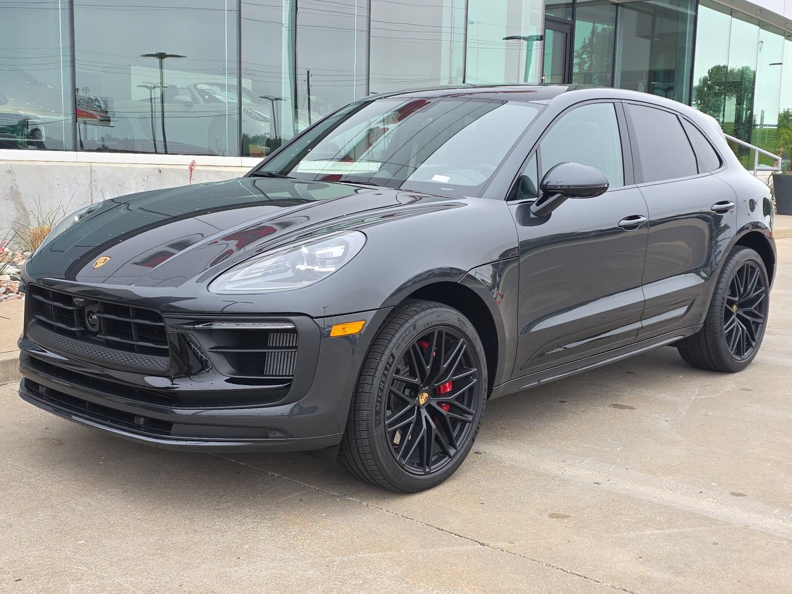 Certified 2026 Porsche Macan GTS AWD/4WD image 1