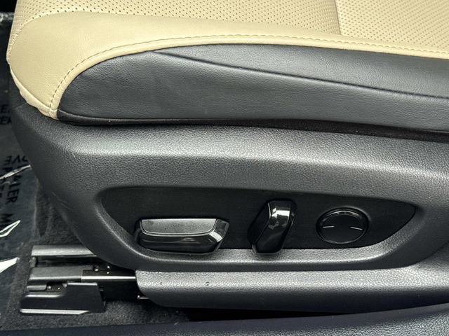 Used 2021 Lexus ES 350 350 w/ Premium Package image 20