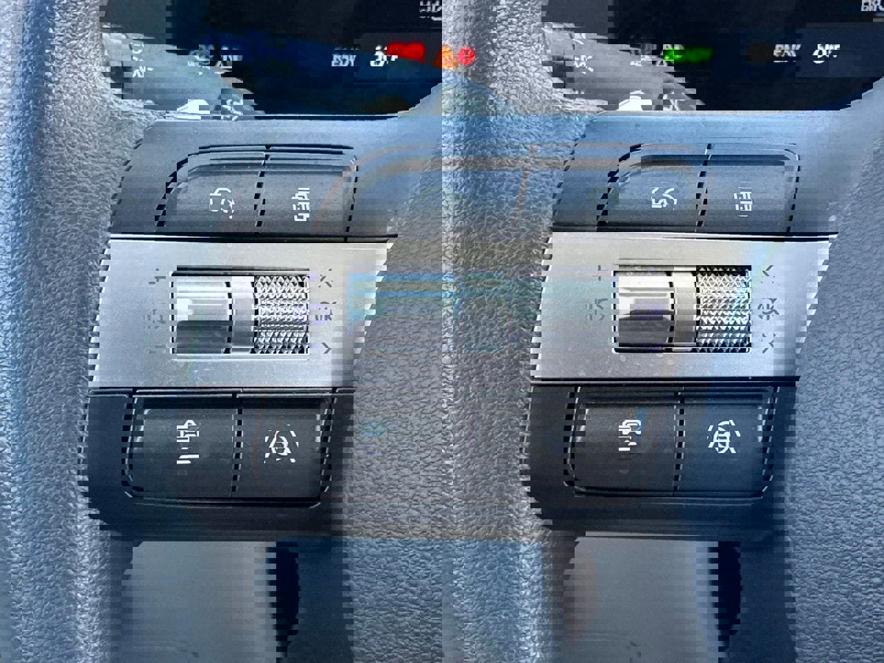 Used 2025 Hyundai Kona SE image 23