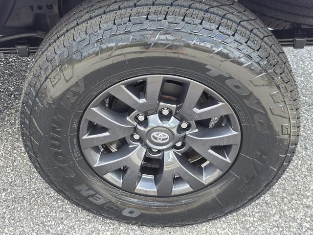 Certified 2023 Toyota Tacoma SR5 w/ Technology Package image 4