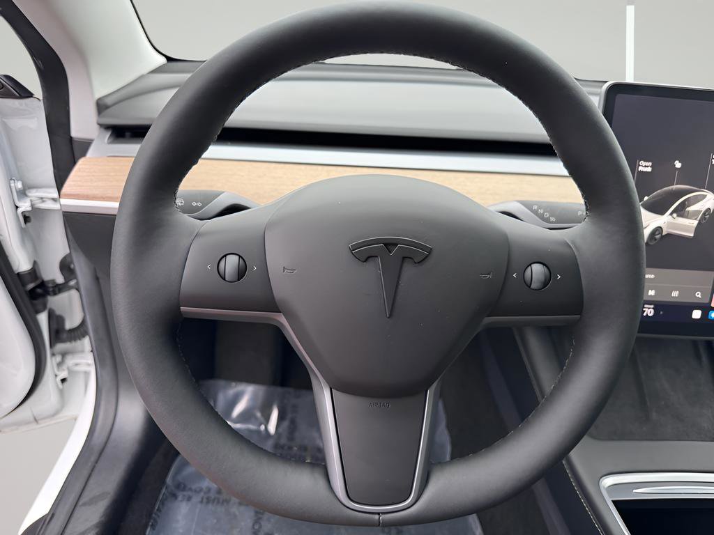Used 2021 Tesla Model 3 Standard Range Plus image 12