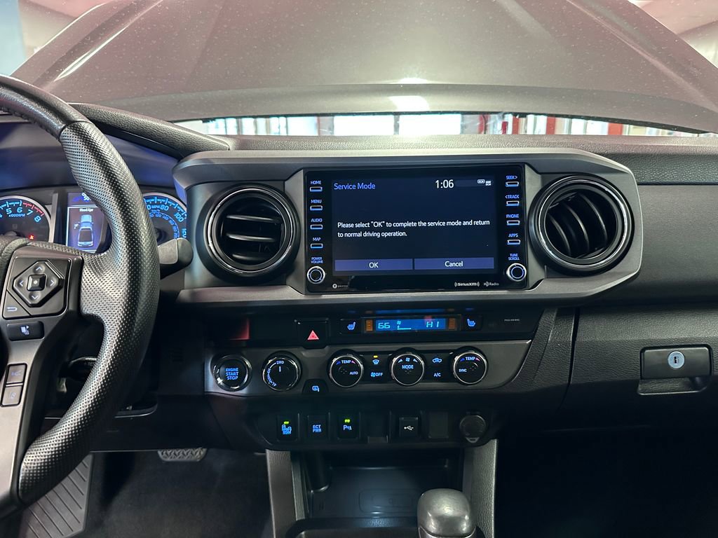 Used 2021 Toyota Tacoma TRD Off-Road w/ TRD Premium Off Road Package image 23