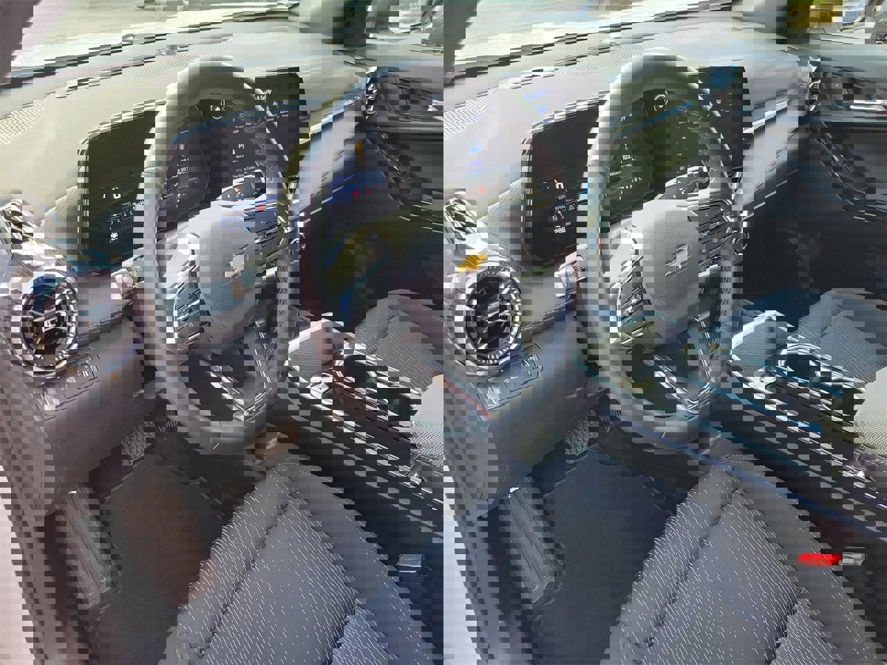 Used 2025 Chevrolet Equinox LT image 14