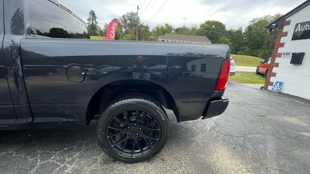 Used 2018 RAM 1500 Express w/ Express Value Package image 5