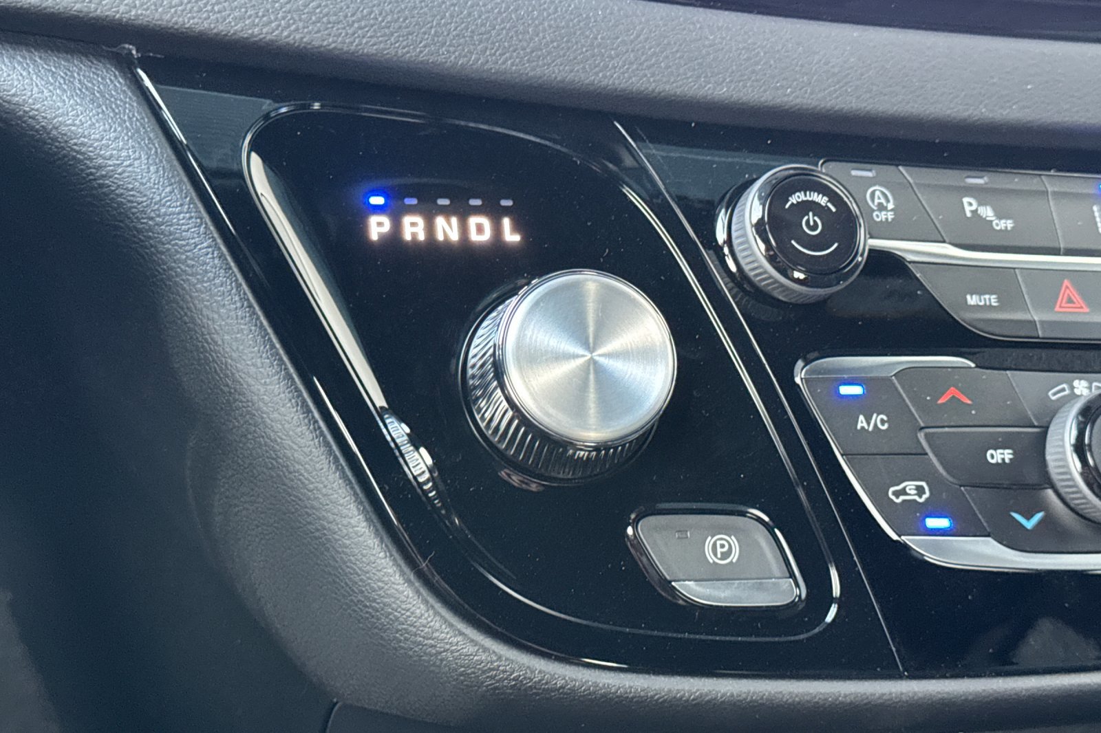 New 2026 Chrysler Voyager LX image 20