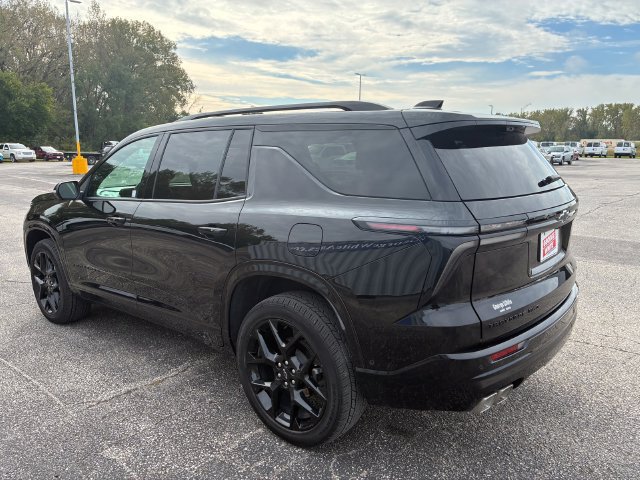 Used 2026 Chevrolet Traverse RS w/ LPO, Floor Liner Package AWD/4WD image 9