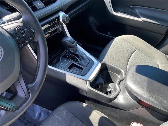Used 2021 Toyota RAV4 XLE image 12