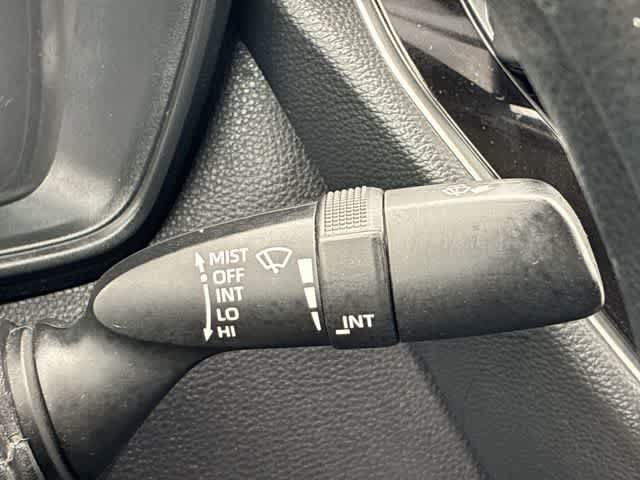 Used 2022 Toyota Corolla LE FWD image 25