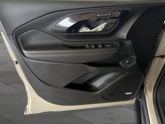 Used 2023 GMC Terrain AT4 w/ Infotainment Package II AWD/4WD image 8