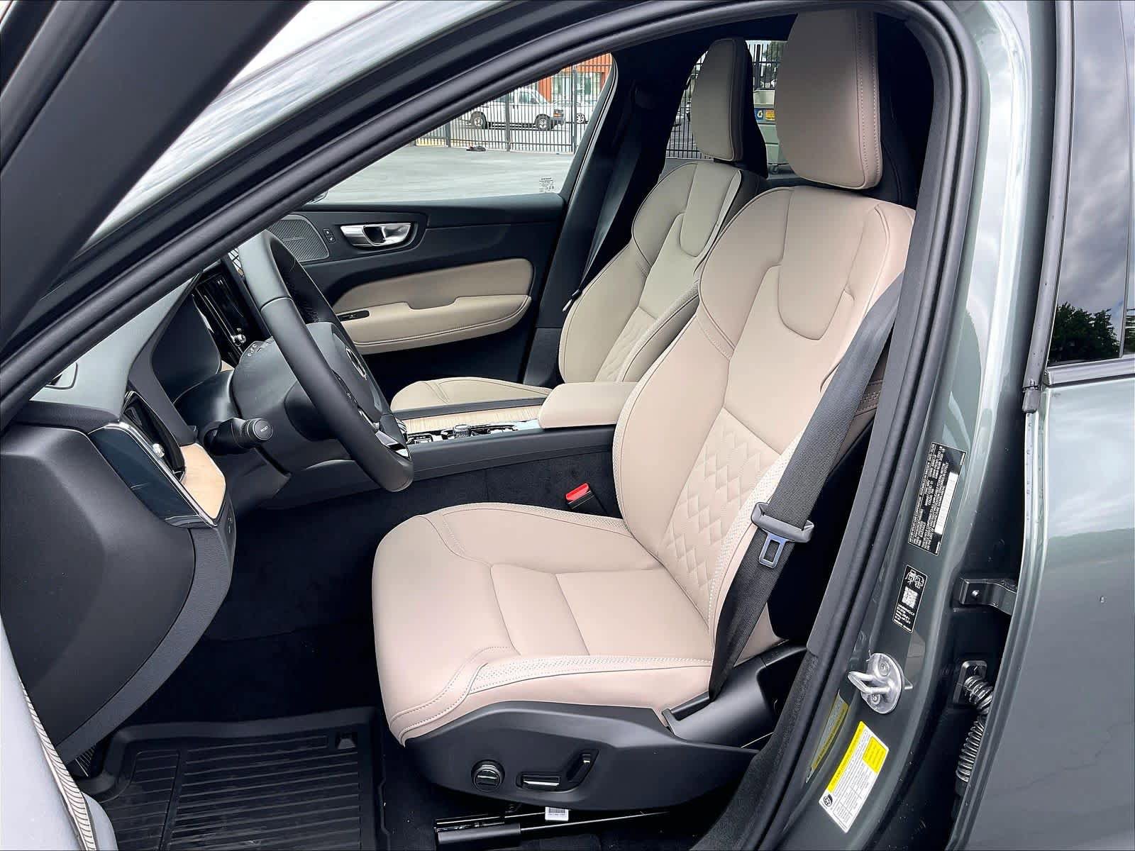 New 2026 Volvo XC60 T8 Plus w/ Protection Package Premier image 11